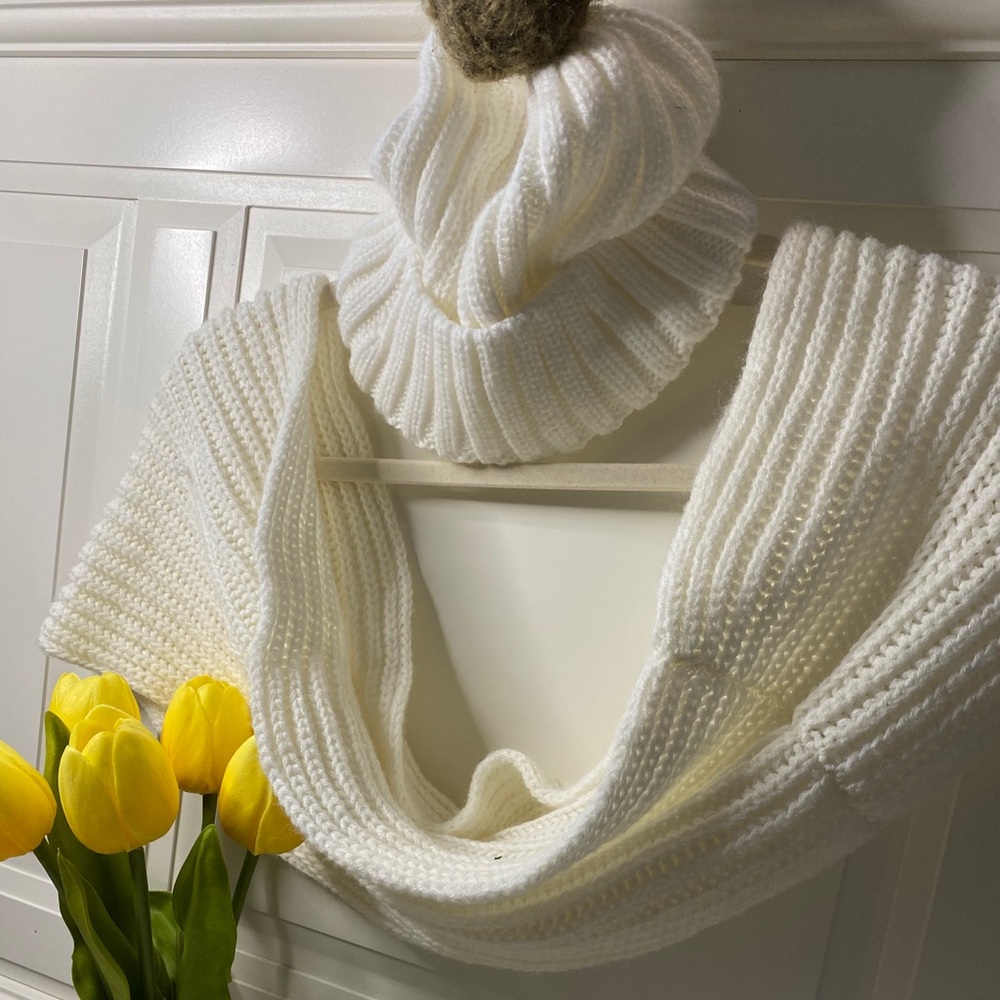 Winter scarf and hat.